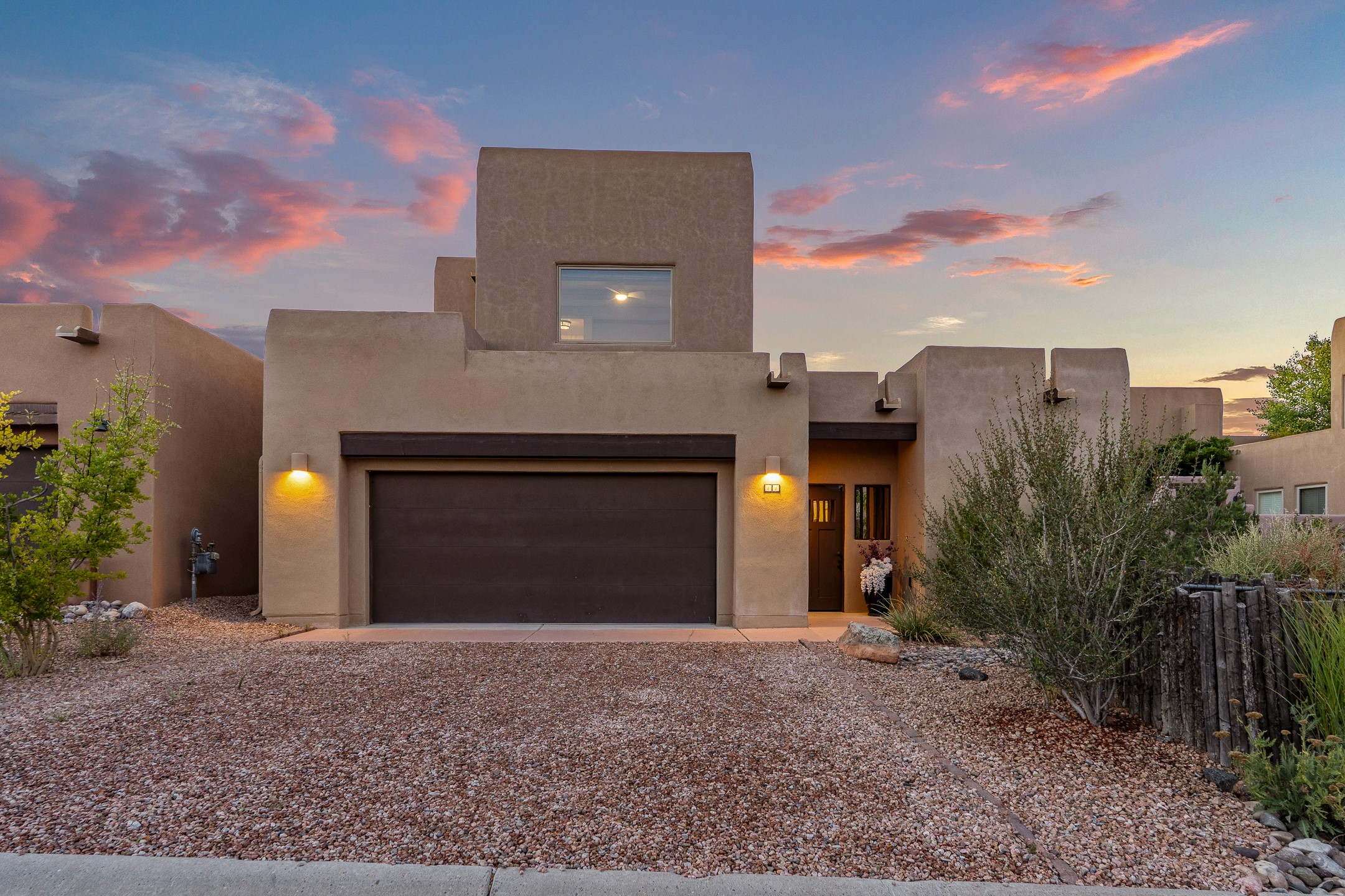 Santa Fe, New Mexico 87506, United States, 3 Bedrooms Bedrooms, ,3 BathroomsBathrooms,Residential,Active,218170