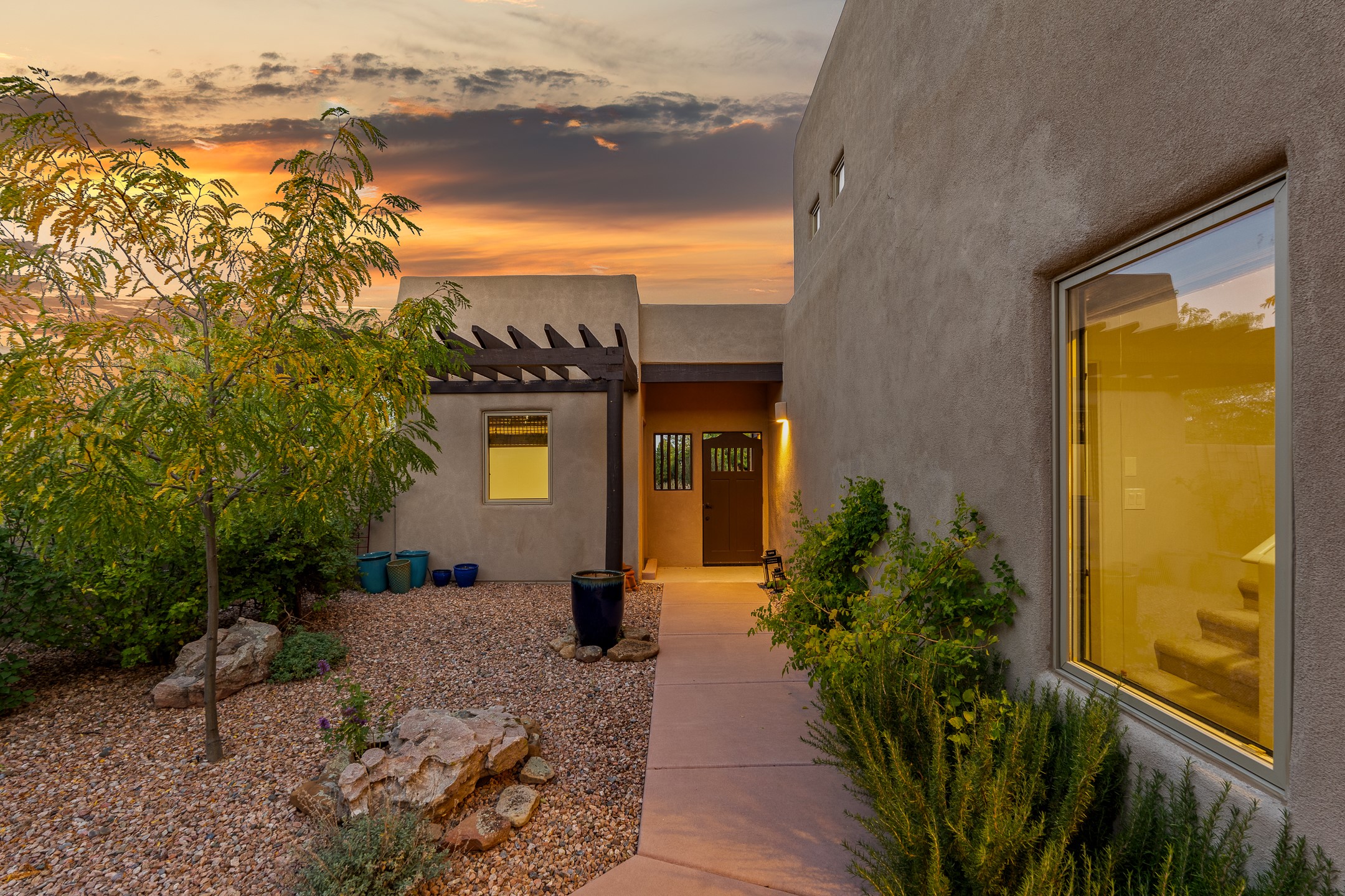 Santa Fe, New Mexico 87506, United States, 3 Bedrooms Bedrooms, ,3 BathroomsBathrooms,Residential,Active,218170