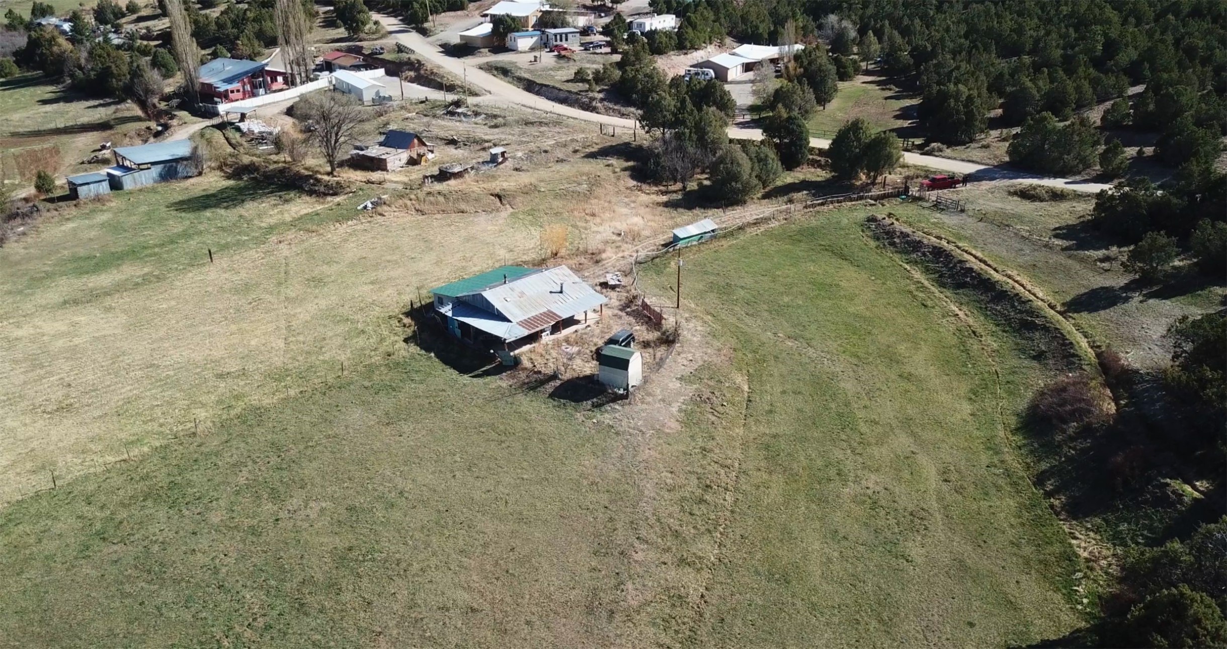31 Lower Ojitos Rd Rd, Penasco, New Mexico image 3