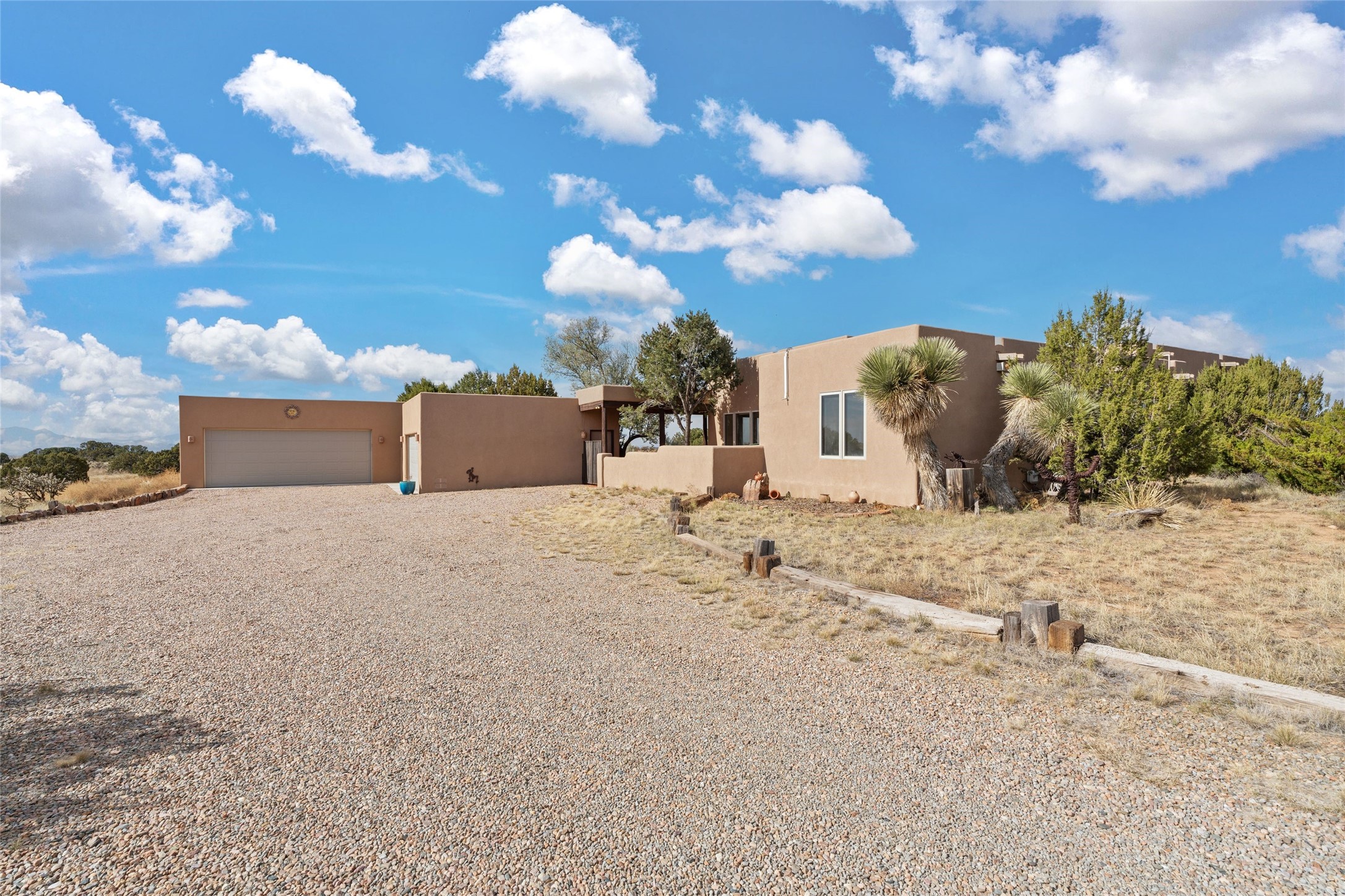 4 Casa Del Oro Place, Santa Fe, New Mexico image 1