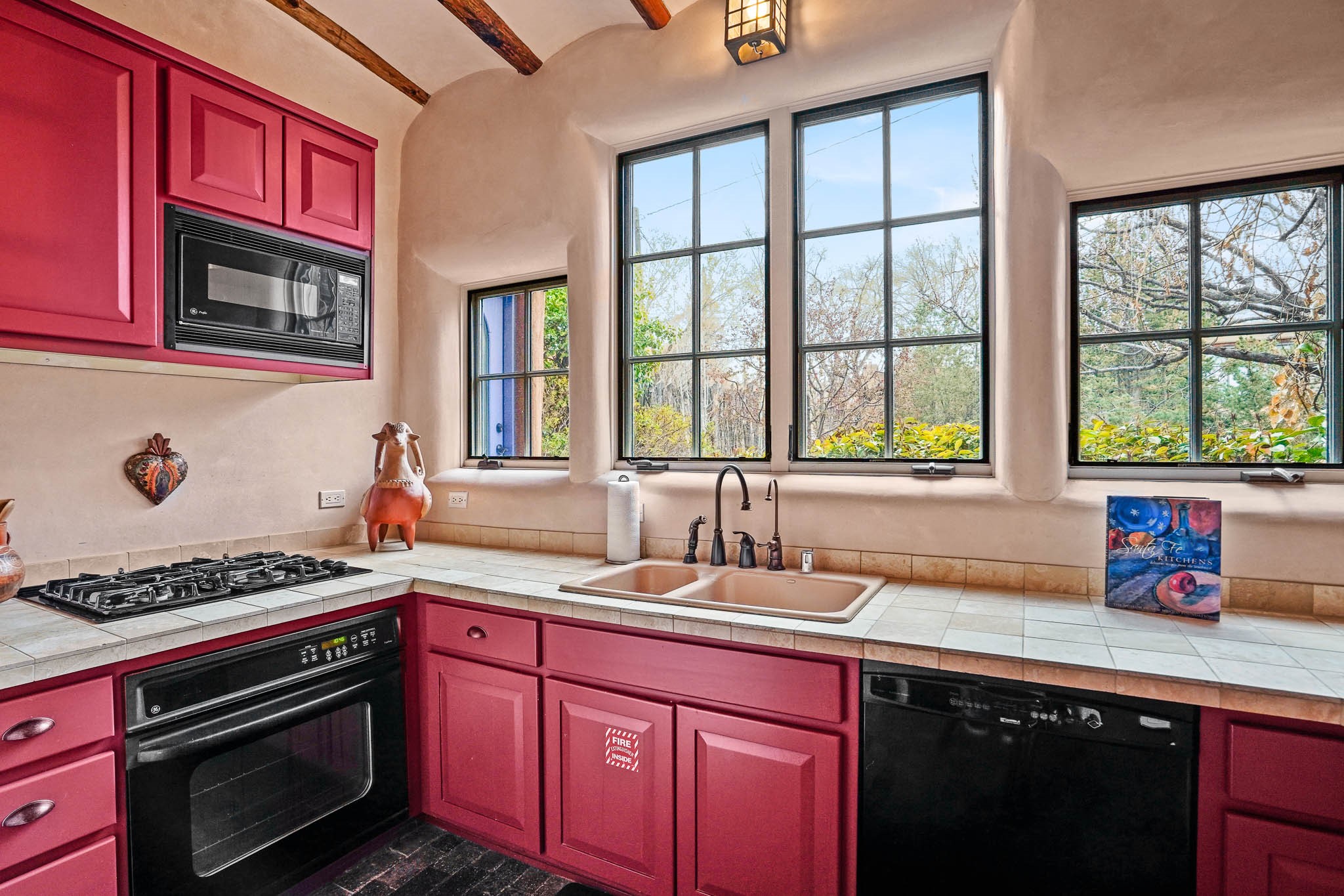 445 Camino Don Miguel, Santa Fe, New Mexico image 2