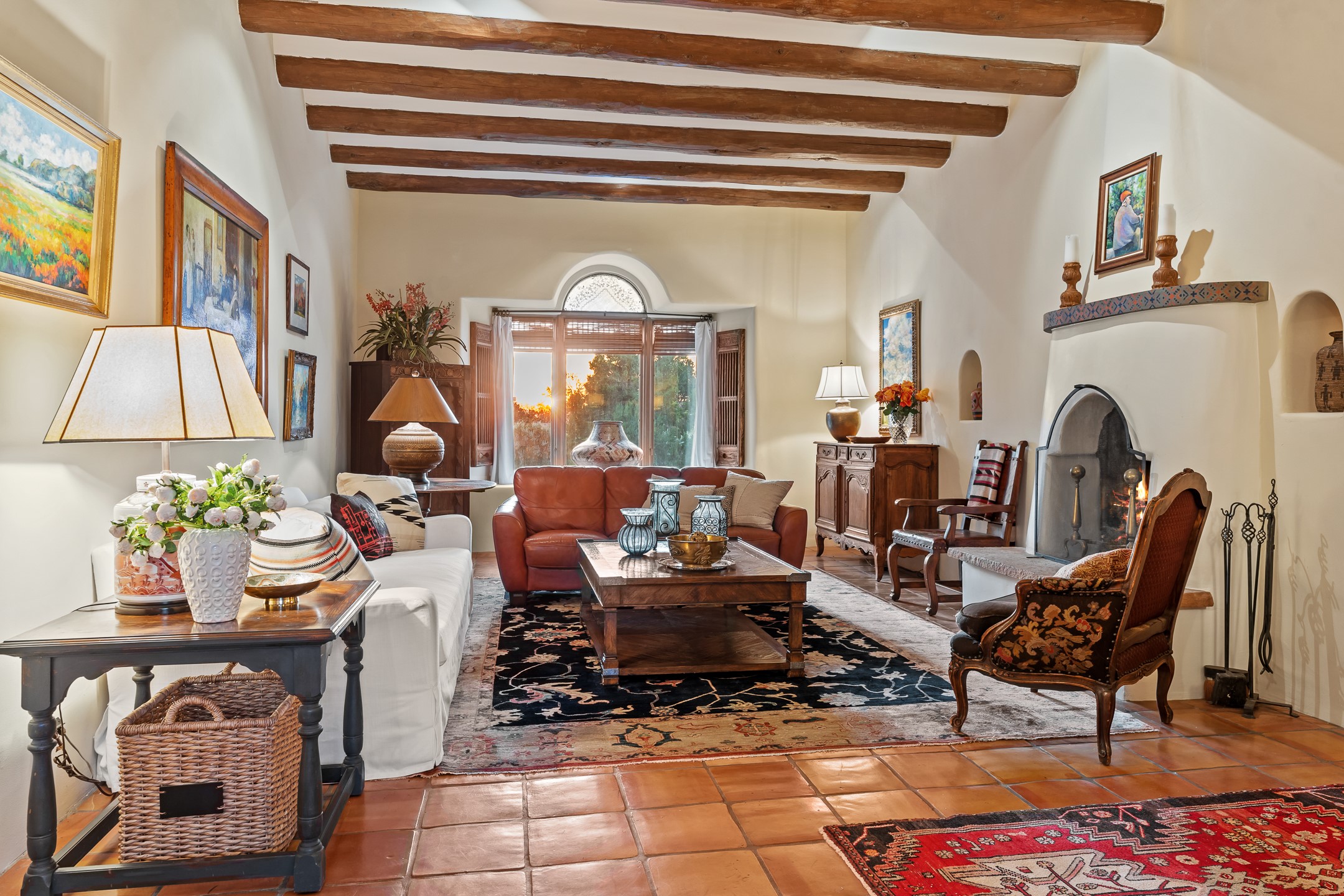 Santa Fe, New Mexico 87505, United States, 4 Bedrooms Bedrooms, ,4 BathroomsBathrooms,Residential,Active,194592