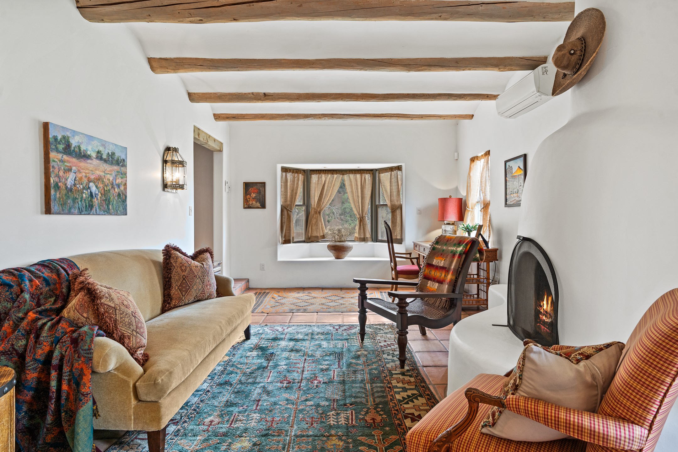 Santa Fe, New Mexico 87505, United States, 4 Bedrooms Bedrooms, ,4 BathroomsBathrooms,Residential,Active,194592