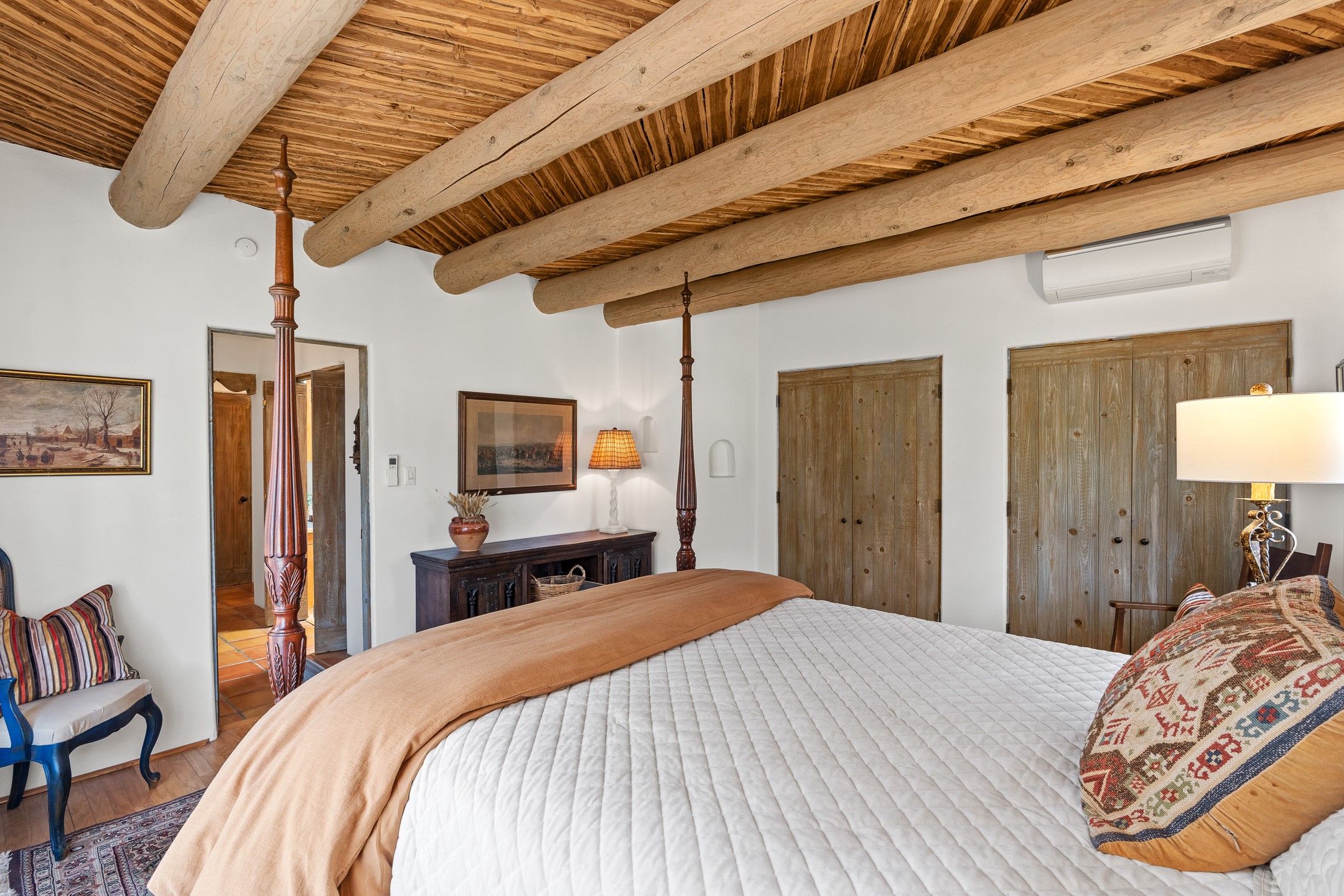 Santa Fe, New Mexico 87505, United States, 4 Bedrooms Bedrooms, ,4 BathroomsBathrooms,Residential,Active,194592