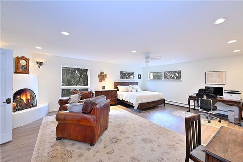 Tiny photo for 16 Toro Ln, Santa Fe, NM 87508 (MLS # 202601347)