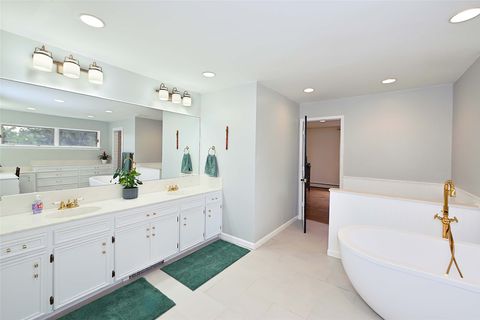 Tiny photo for 16 Toro Ln, Santa Fe, NM 87508 (MLS # 202601347)