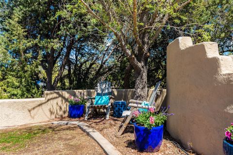 Tiny photo for 16 Toro Ln, Santa Fe, NM 87508 (MLS # 202601347)