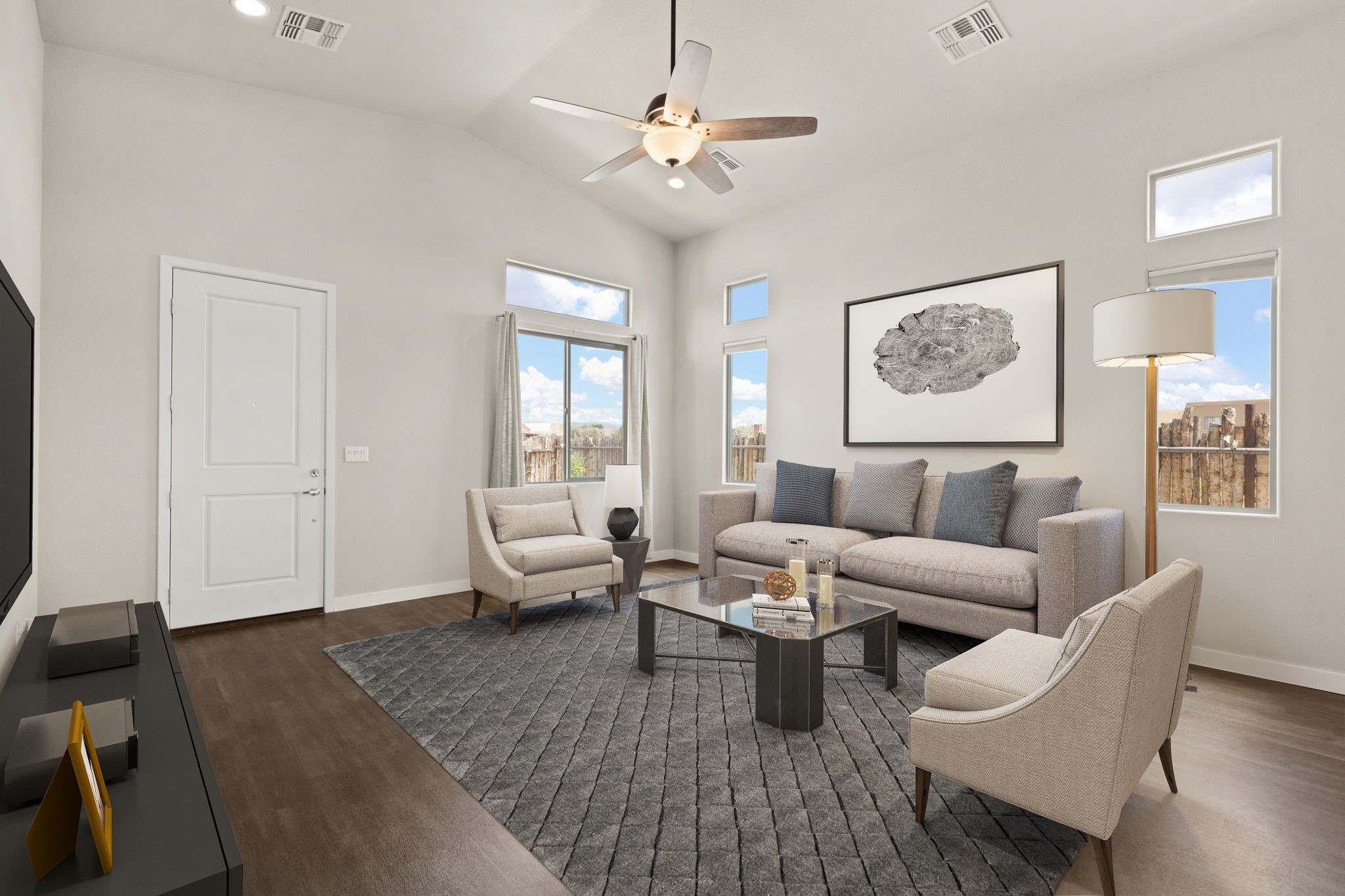 Santa Fe, New Mexico 87507, United States, 3 Bedrooms Bedrooms, ,3 BathroomsBathrooms,Residential,Pending,49866