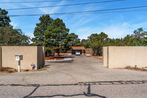 Homes For Sale - 1366 Don Gaspar Ave<br/> Santa Fe, NM 87505