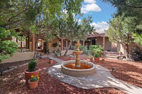35 Sage Circle Santa Fe NM 87506