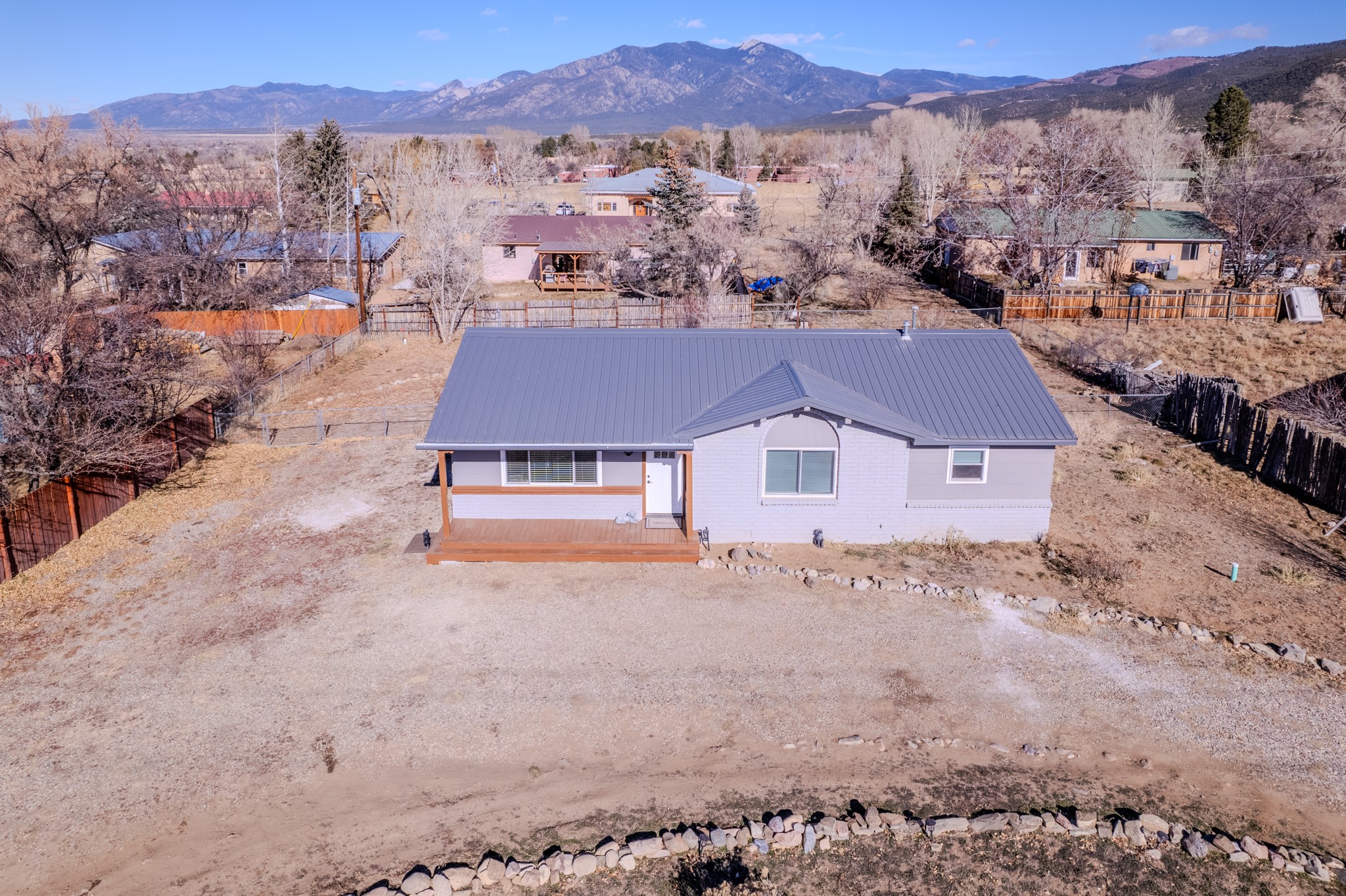 527 Camino Cortez, Taos, New Mexico image 1