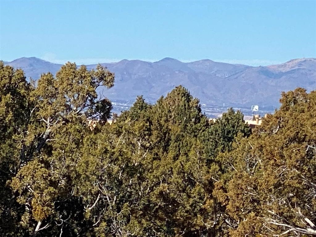 28 Paseo Del Halcon, Santa Fe, New Mexico image 9