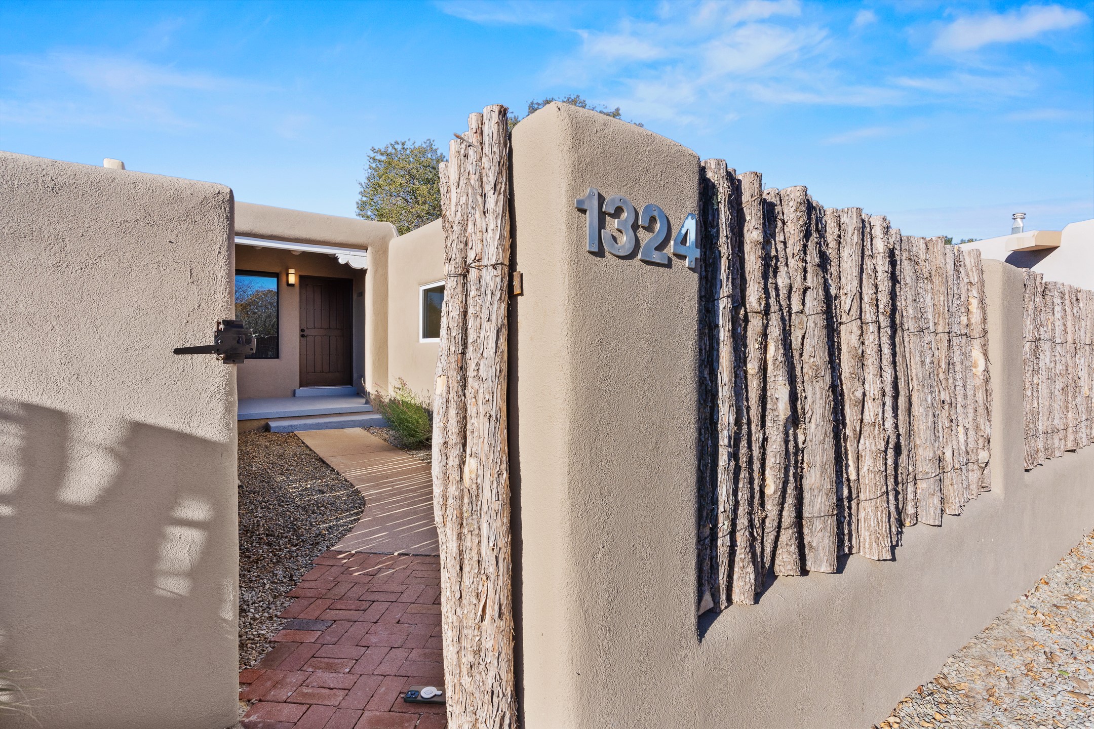 1324 - 1326 Maclovia Street, Santa Fe, New Mexico image 3