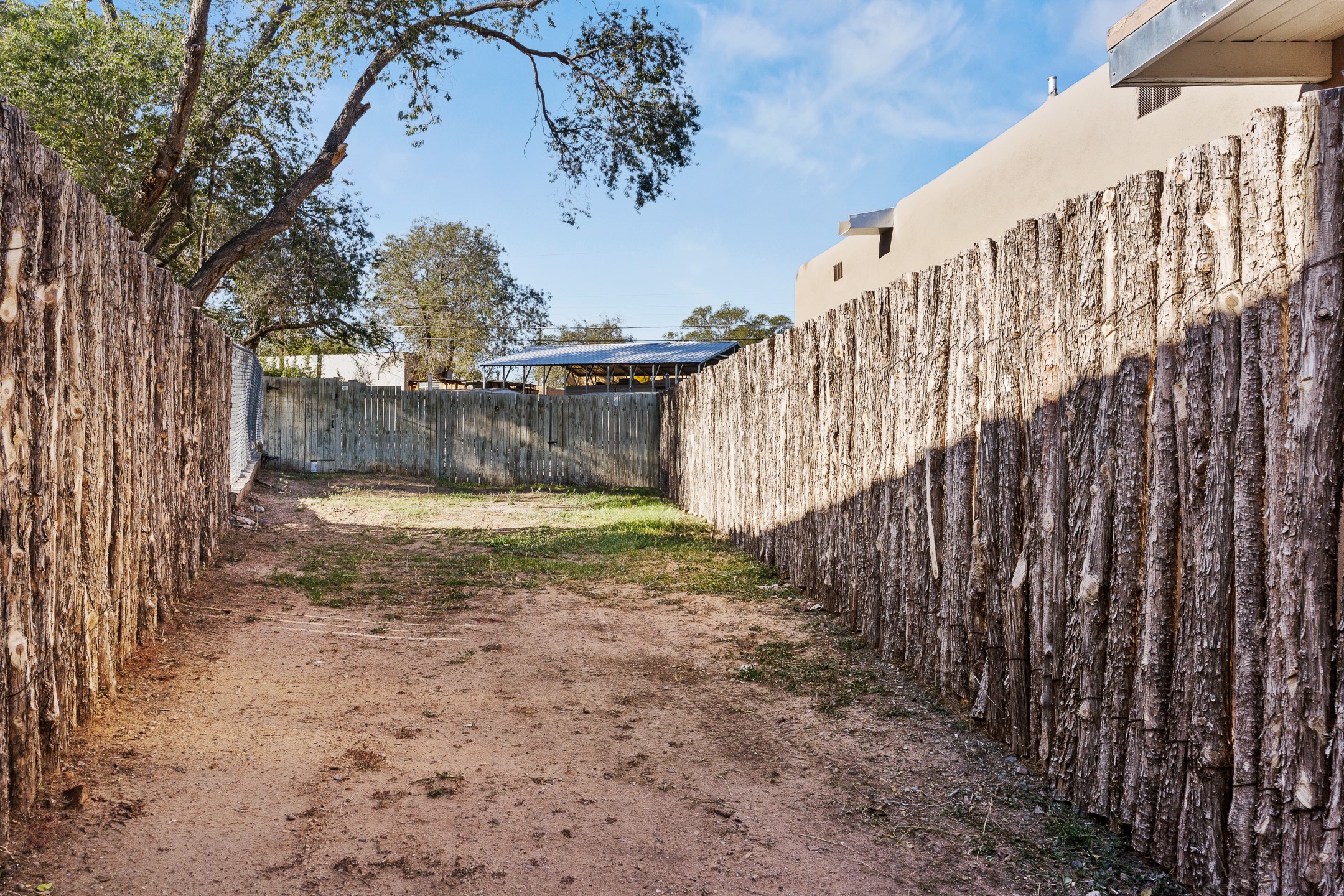 Santa Fe, New Mexico 87505, United States, 4 Bedrooms Bedrooms, ,2 BathroomsBathrooms,Residential,Active,34199