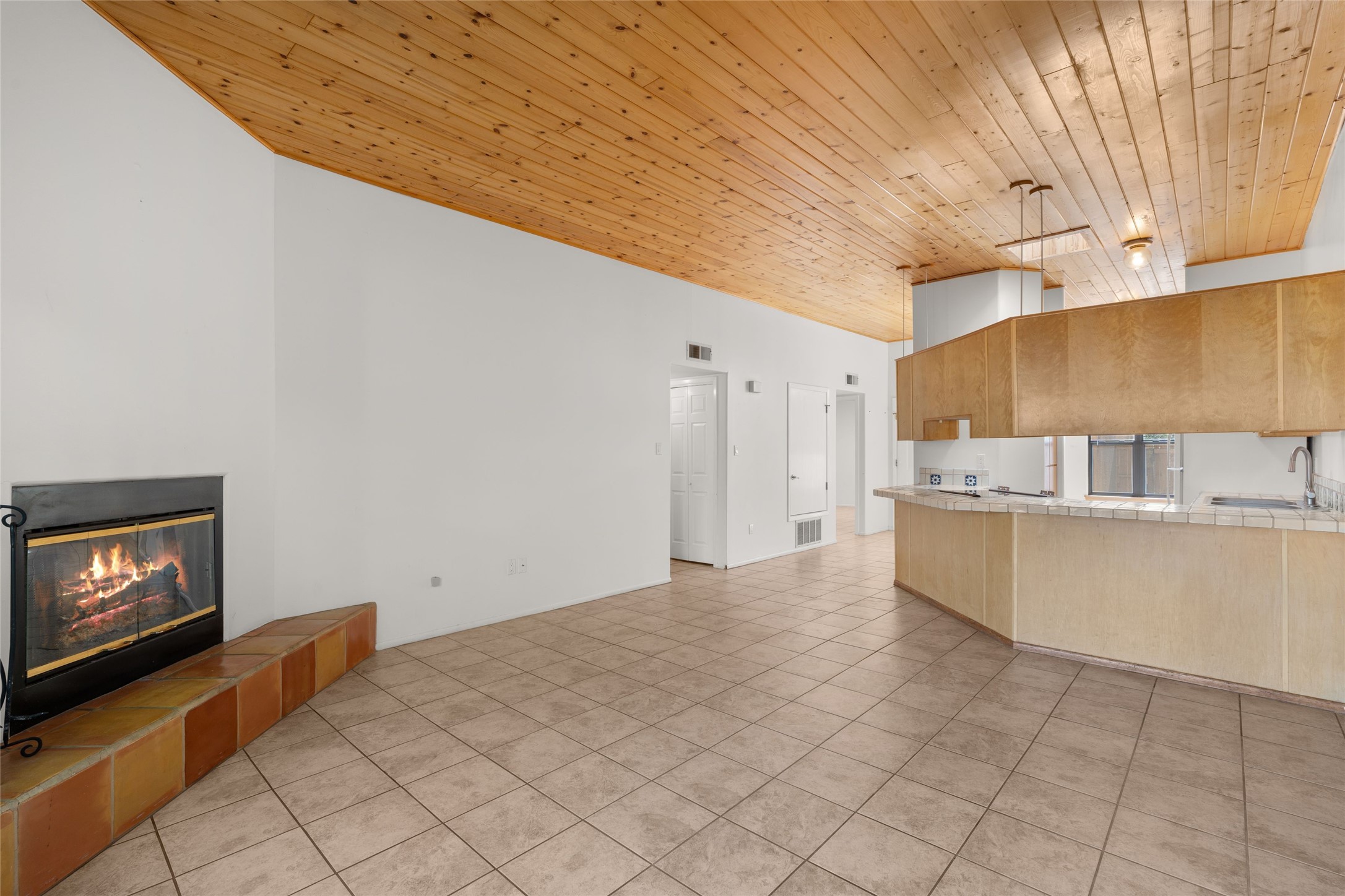 2839 Plaza Amarilla, Santa Fe, New Mexico image 2