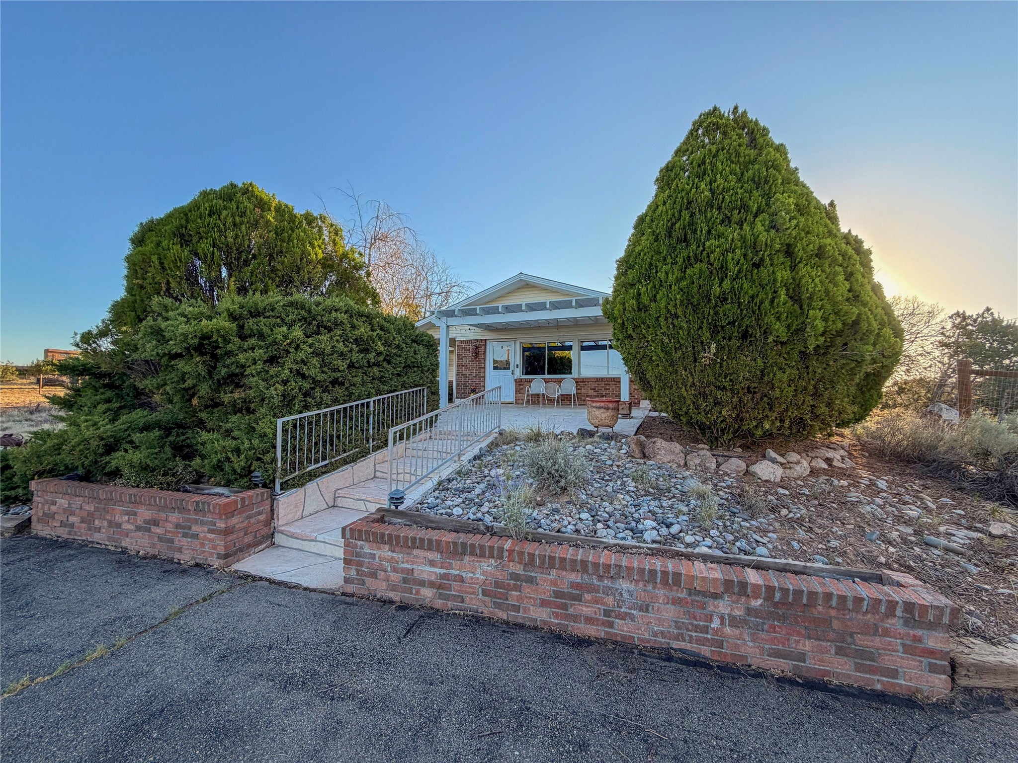 217 Rio Bravo Drive N - Photo 3