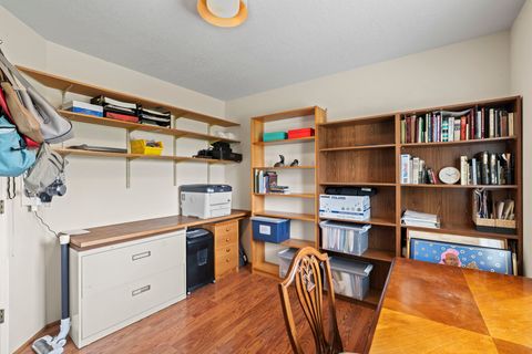 Tiny photo for 90 Arroyo Coyote Road, Santa Fe, NM 87505 (MLS # 202502896)