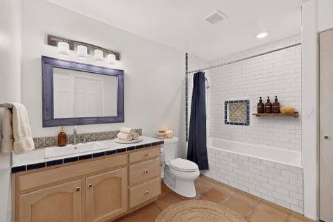 Tiny photo for 39 Cuesta Road, Santa Fe, NM 87508 (MLS # 202602657)