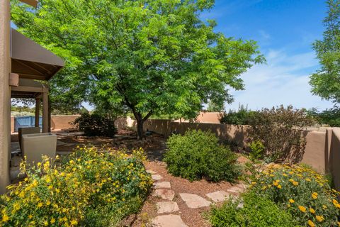 Tiny photo for 3 Ladera Place PL, Santa Fe, NM 87508 (MLS # 202602980)