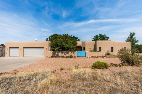 Tiny photo for 3 Ladera Place PL, Santa Fe, NM 87508 (MLS # 202602980)