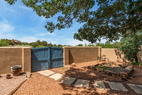 Tiny photo for 3 Ladera Place PL, Santa Fe, NM 87508 (MLS # 202602980)