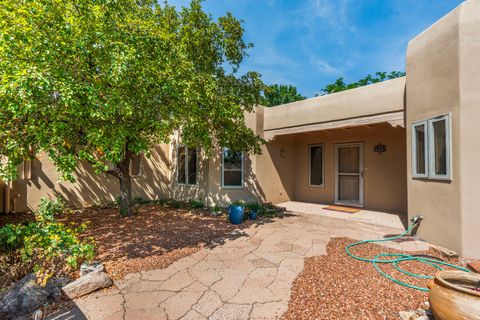 Townhouse For Sale - 3 Ladera Place Pl<br/> Santa Fe County, Santa Fe, NM 87508