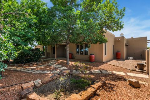 Tiny photo for 3 Ladera Place PL, Santa Fe, NM 87508 (MLS # 202602980)