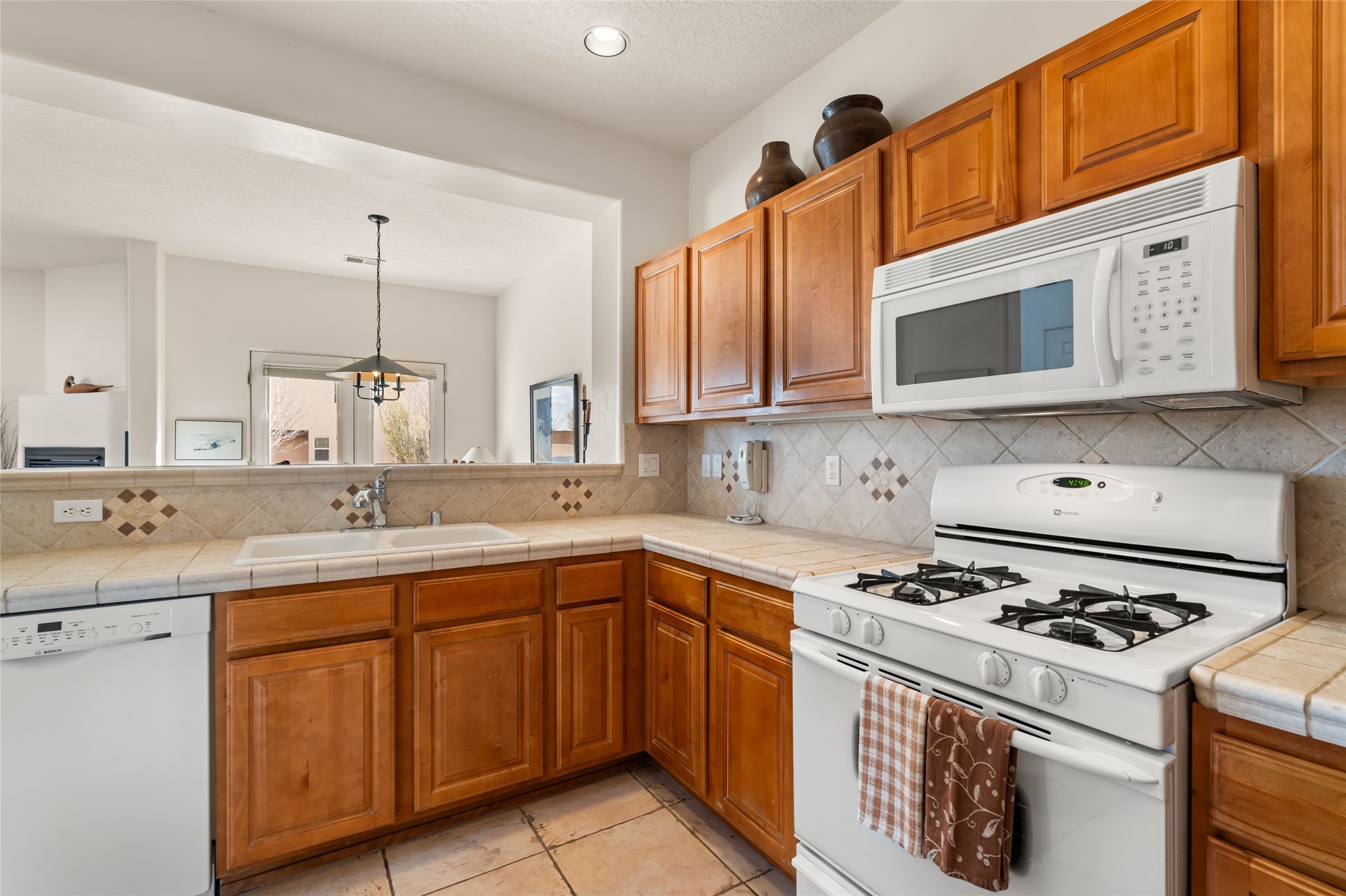 97 Johnson Mesa, Santa Fe, New Mexico image 6