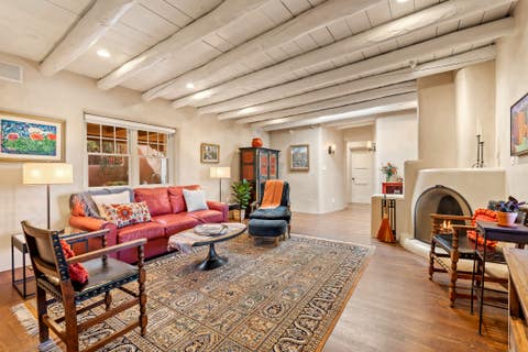 Featured picture for the property 202504772