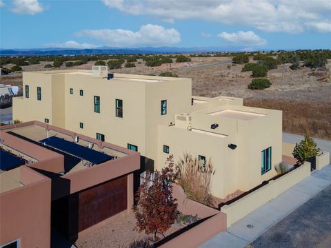 Photo of 33 Blue Feather Road, Santa Fe, NM 87508 (MLS # 202505137)