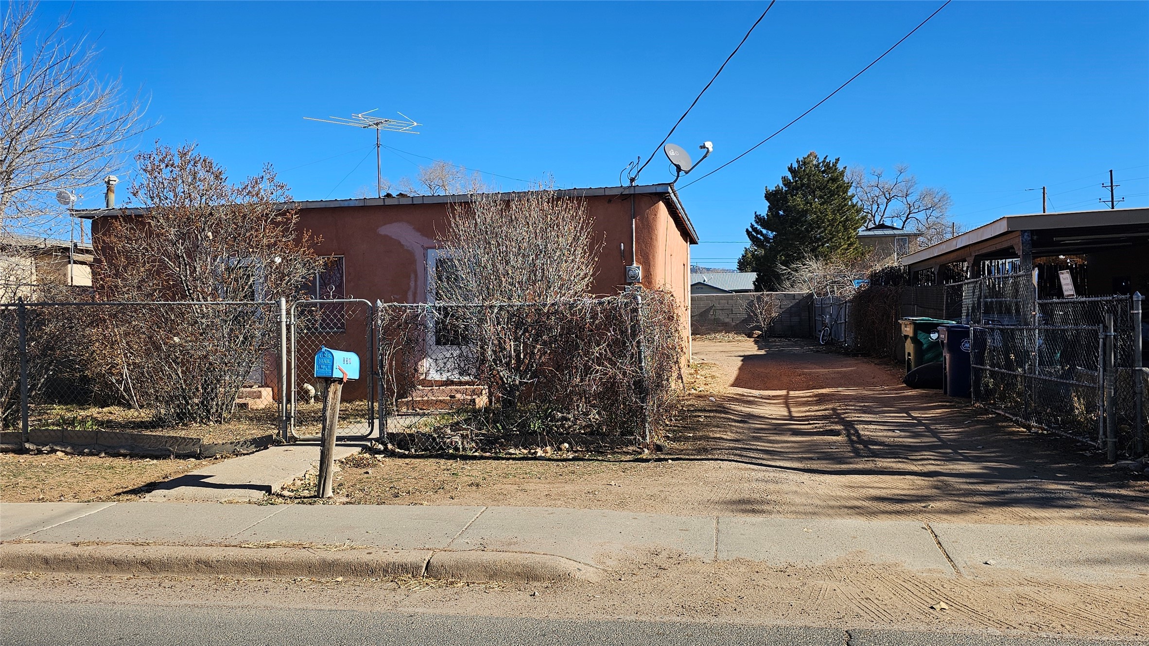 739 Baca Street, Santa Fe, New Mexico image 2