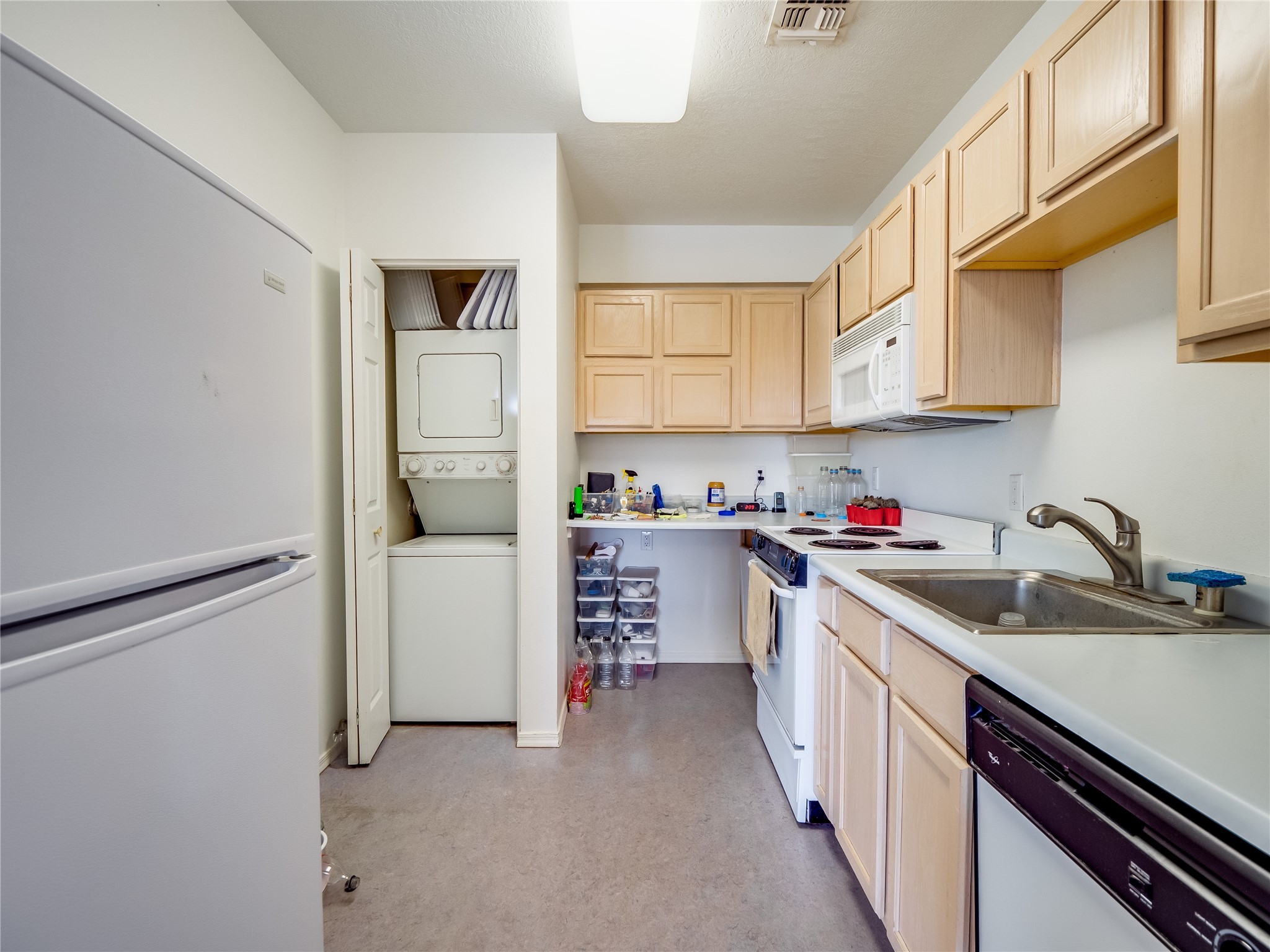 1001 Oppenheimer Place Drive #408, Los Alamos, New Mexico image 12
