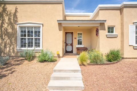 Tiny photo for 2 Mule Deer RD, Santa Fe, NM 87508 (MLS # 202601602)