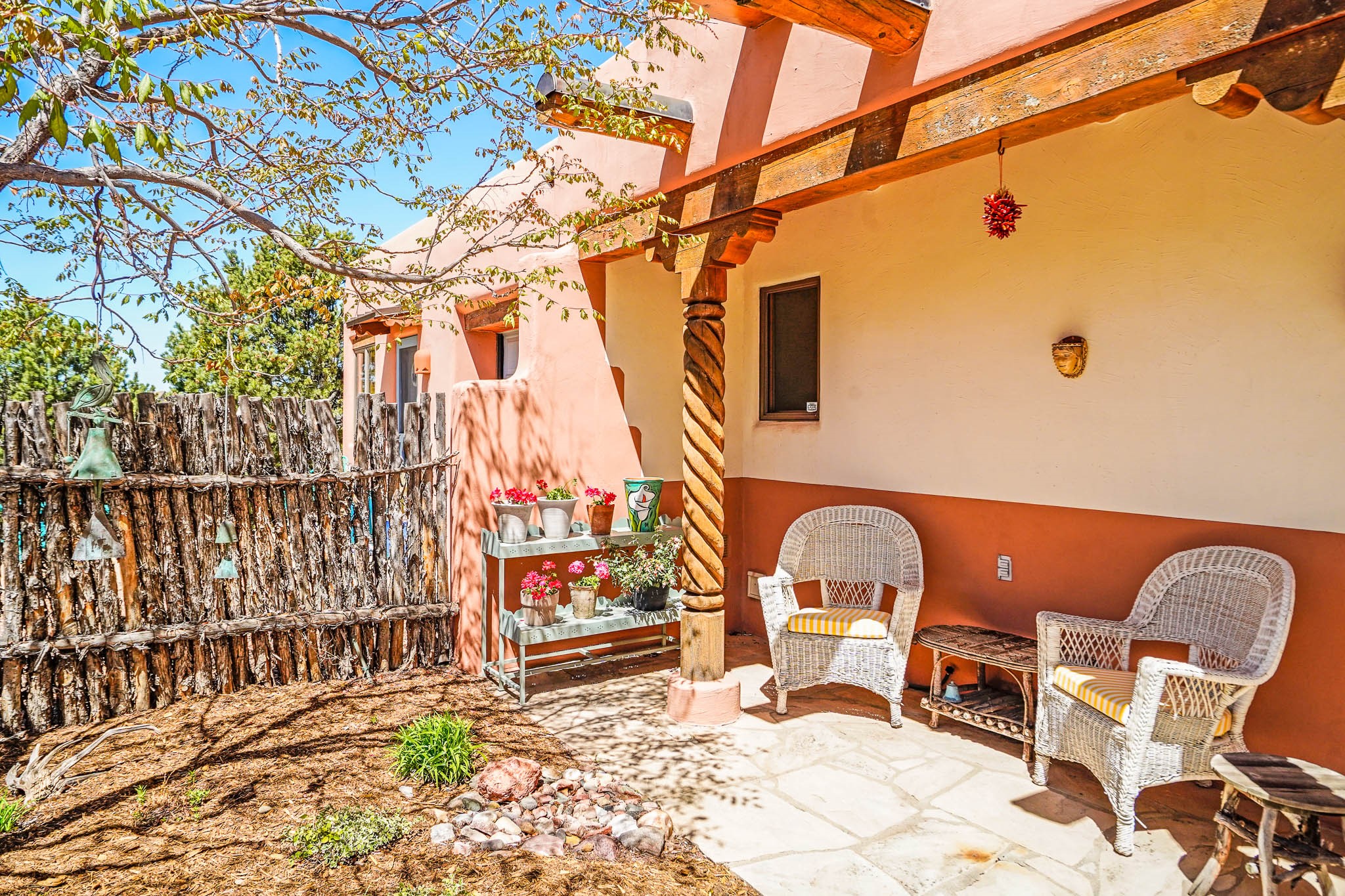 22 Loma Serena, Santa Fe, New Mexico image 3