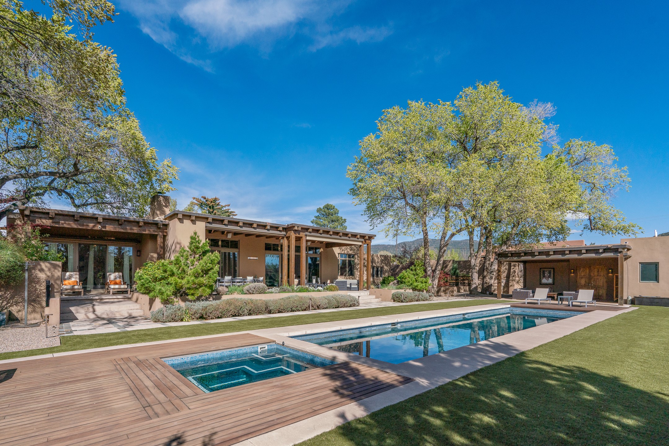 974 Old Santa Fe Trail