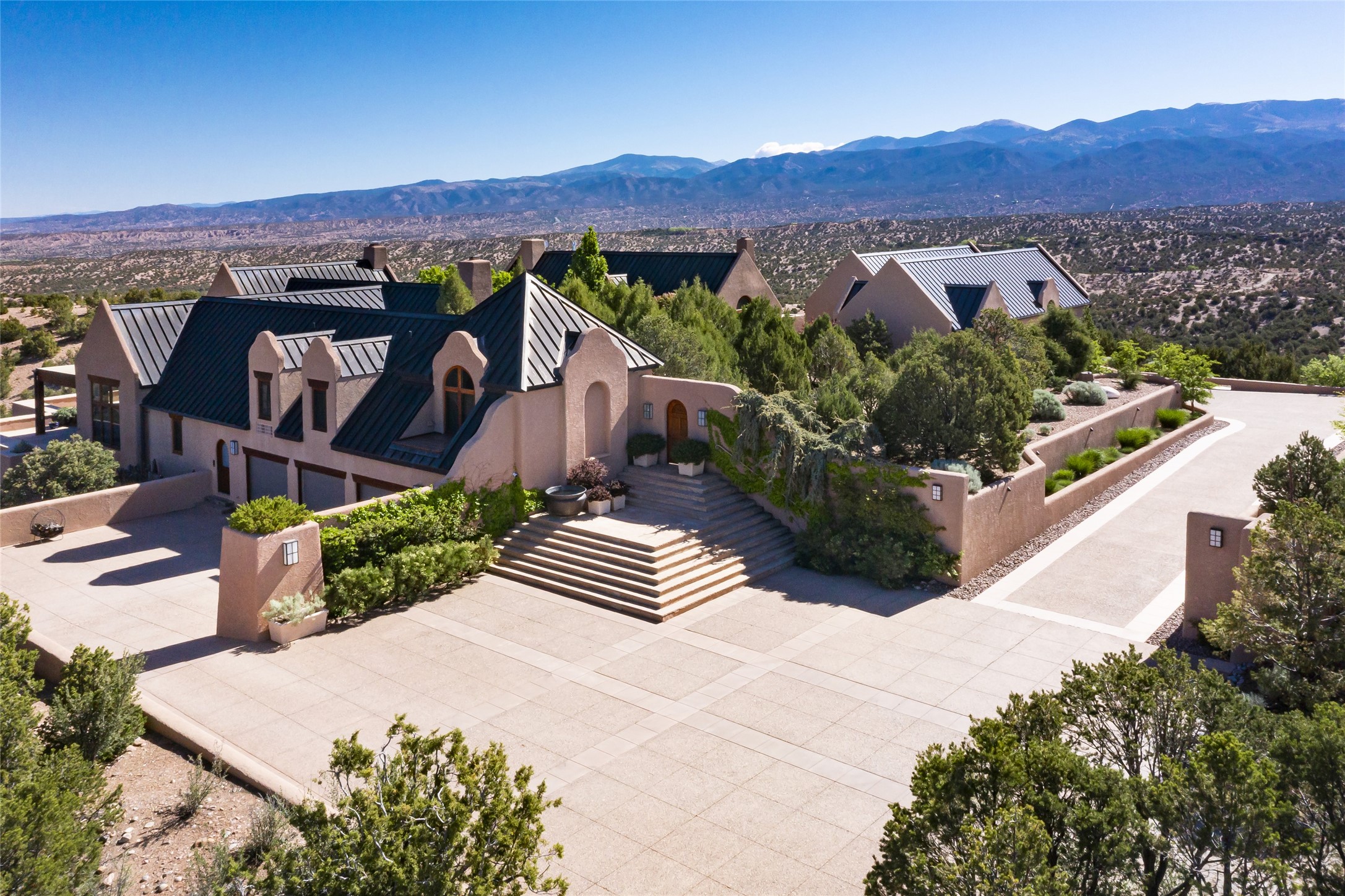 411 Tano Road, Santa Fe, New Mexico image 1