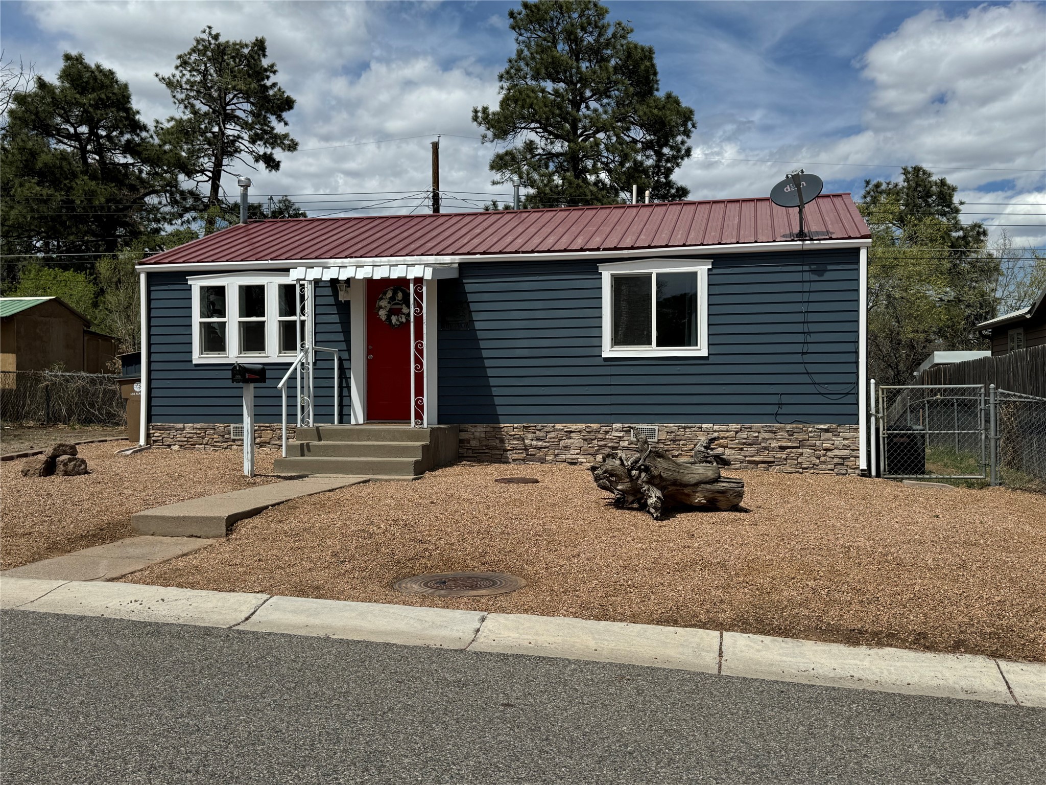 3720 Ridgeway Dr, Los Alamos, New Mexico image 3