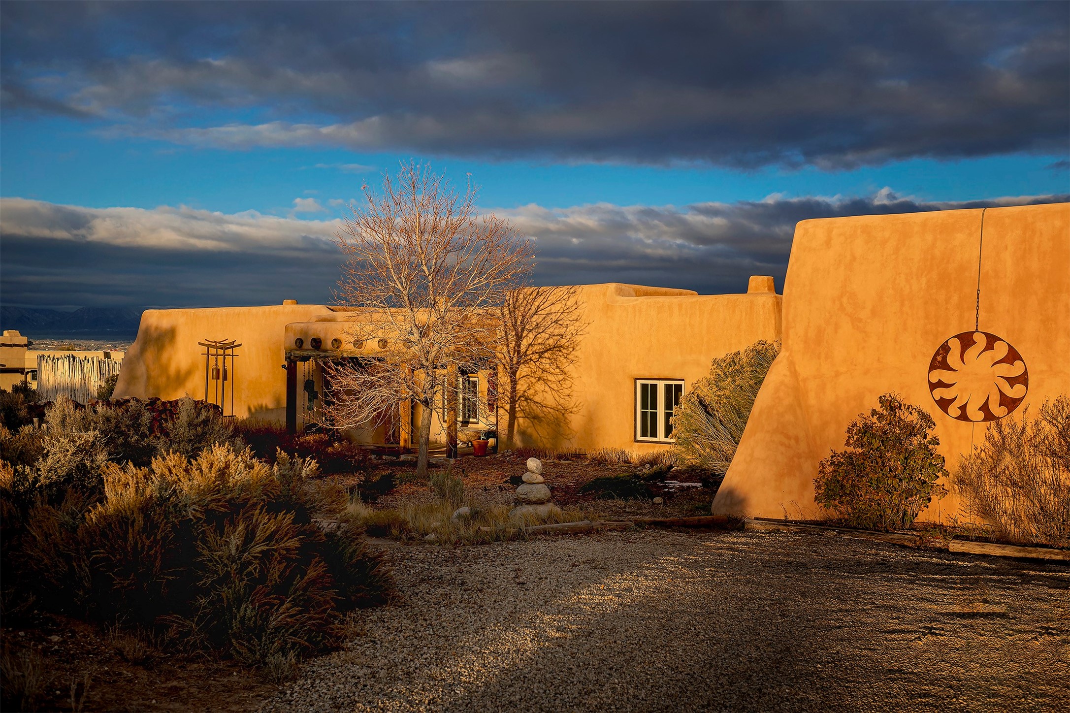 43 Vista Linda Rd, Ranchos de Taos, New Mexico image 3