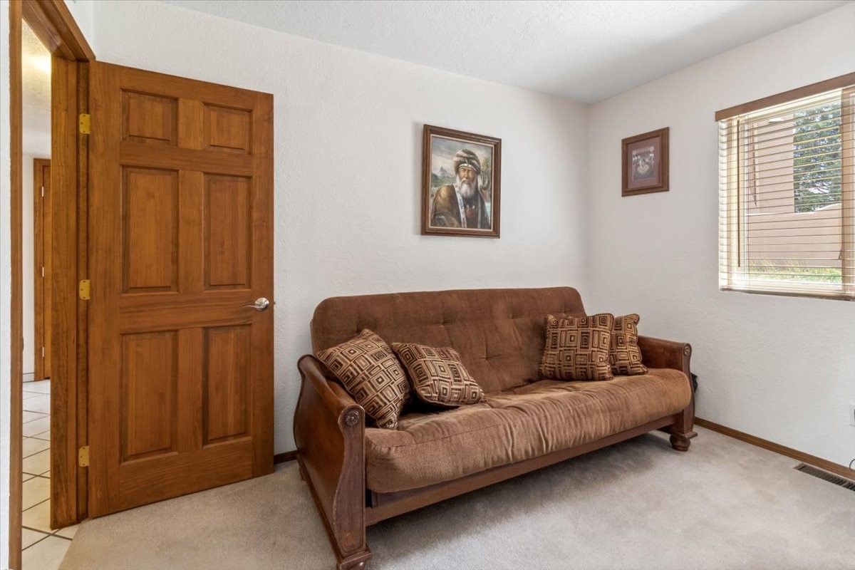 Santa Fe, New Mexico 87505, United States, 4 Bedrooms Bedrooms, ,3 BathroomsBathrooms,Residential,Pending,57444