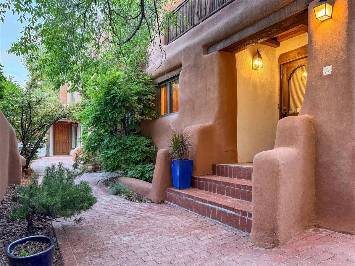 134 Houghton St #A, Santa Fe, New Mexico image 3