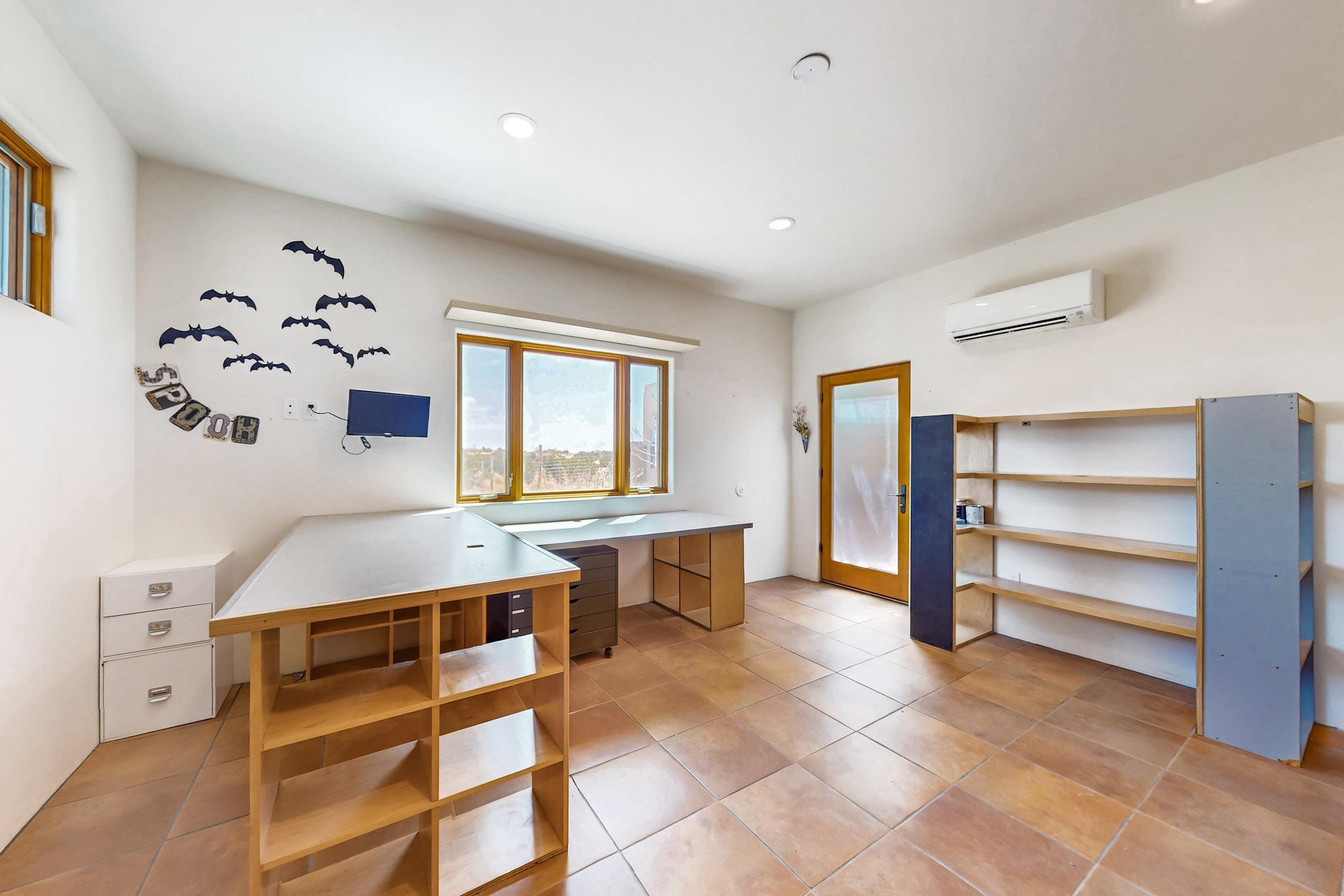 9 Herrada Court, Santa Fe, New Mexico image 36