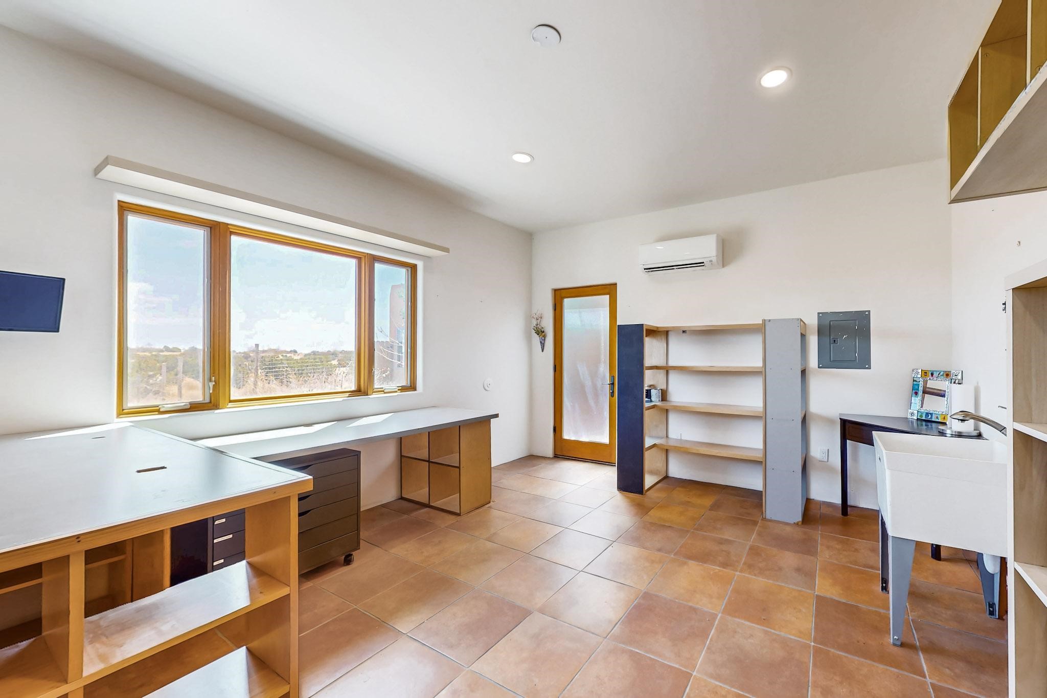 9 Herrada Court, Santa Fe, New Mexico image 37