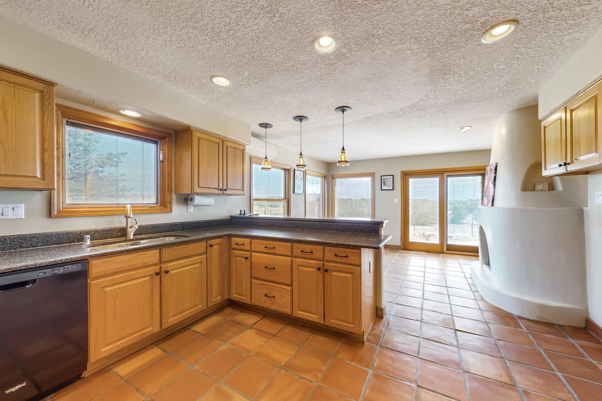 9 Herrada Court, Santa Fe, New Mexico image 16