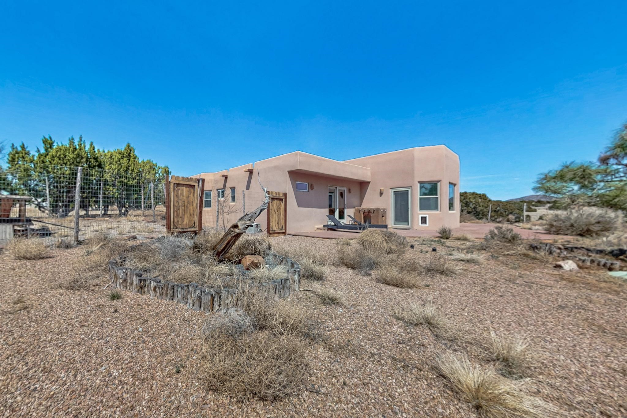 9 Herrada Court, Santa Fe, New Mexico image 43