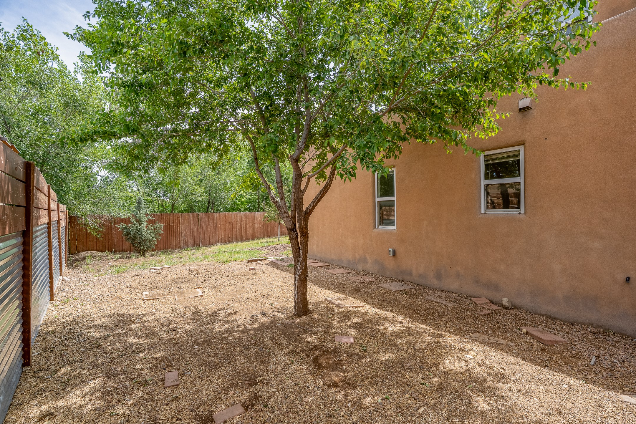 1942 Morris Place, Santa Fe, New Mexico image 29