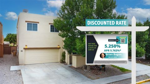 Photo of 32 Sunset Canyon Lane, Santa Fe, NM 87508 (MLS # 202504341)