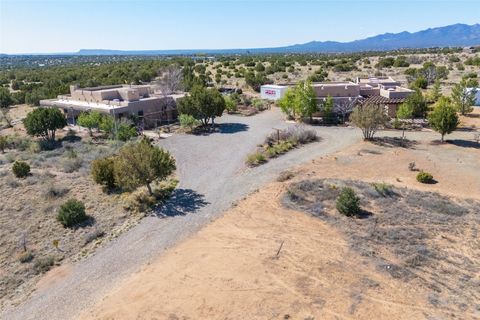 Tiny photo for 82 Cielo De Oro, Santa Fe, NM 87508 (MLS # 202601631)