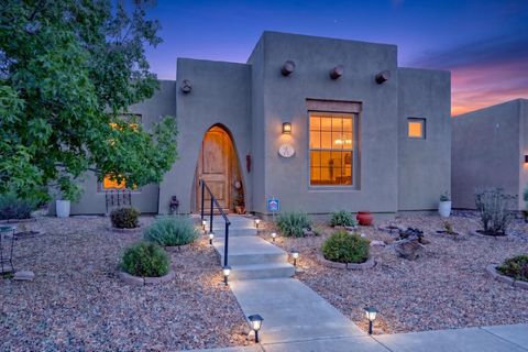 Photo of 65 Calle Agua Clara, Santa Fe, NM 87508 (MLS # 202601946)