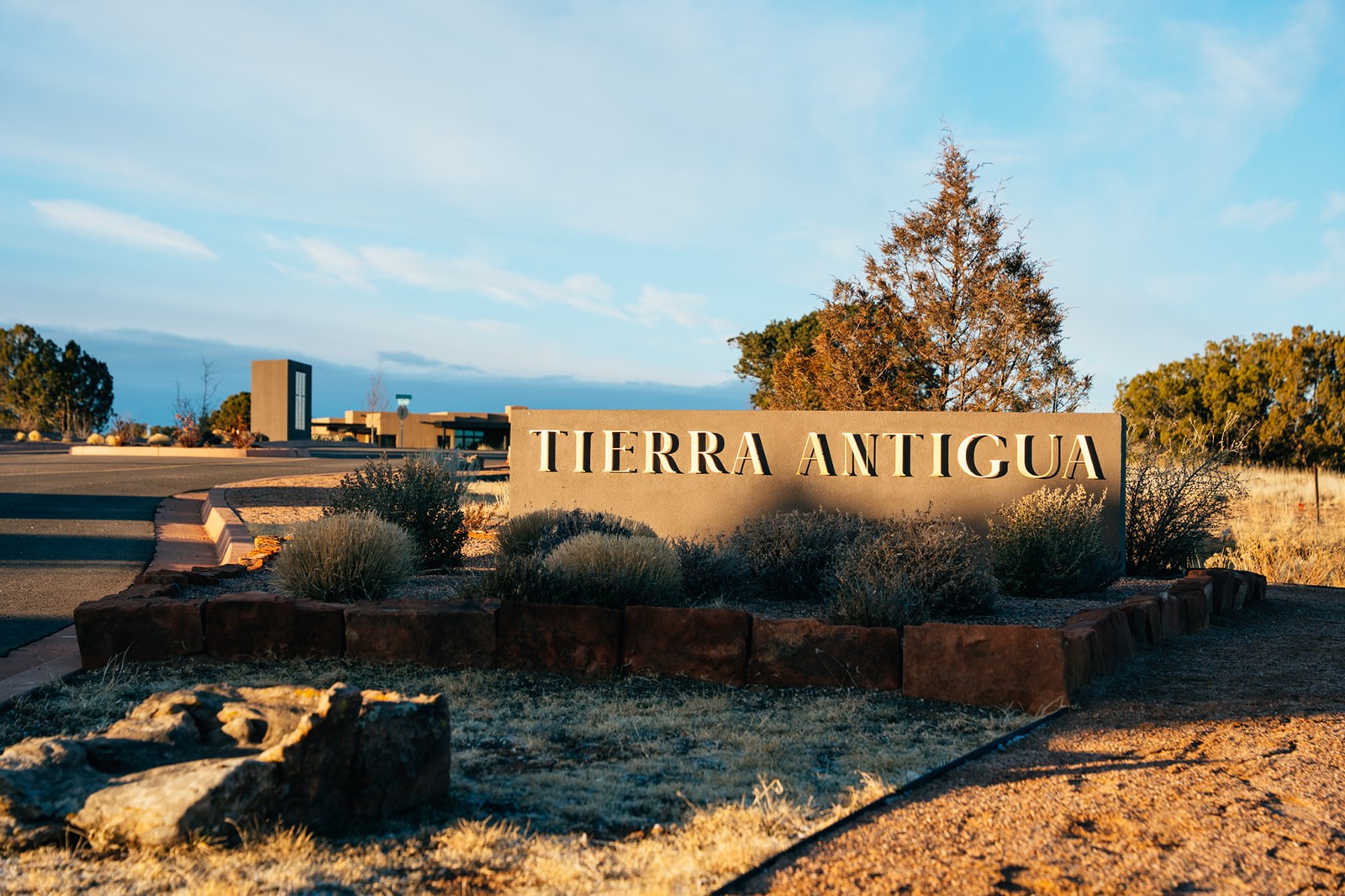 12 Tierra Antigua