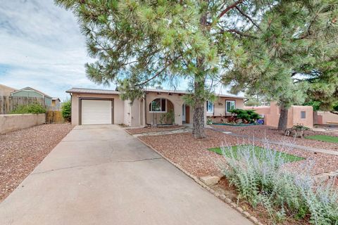 Single Family Residence in Santa Fe NM 2408 Avenida de las Estrellas.jpg